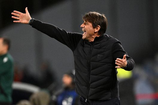 Capuano attacca Conte: “Fa ridere paragonare la stagione del Napoli all’Inter di un anno fa”- immagine 2
