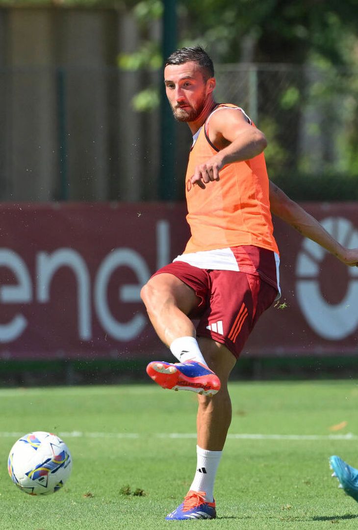 Trigoria, Roma a lavoro a tre giorni dalla Juve – FOTO GALLERY - immagine 11