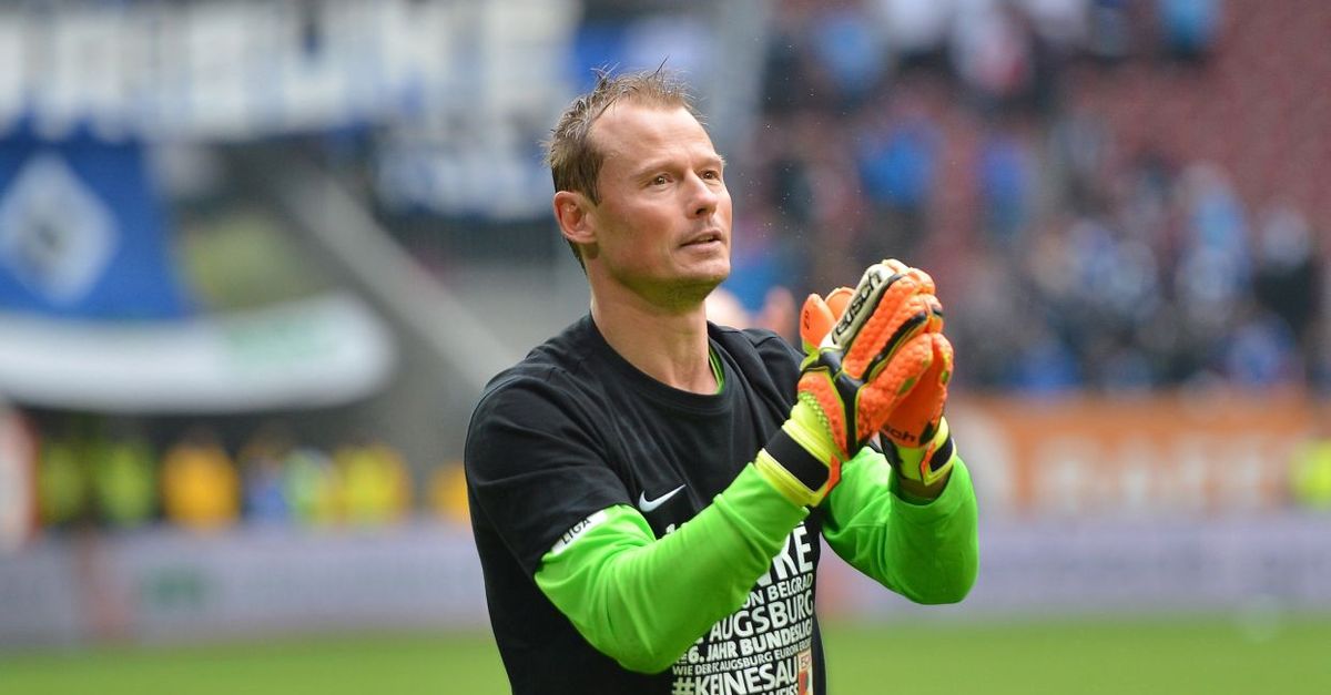 Lutto nel mondo del calcio: incidente stradale, morto a 48 anni Alex Manninger