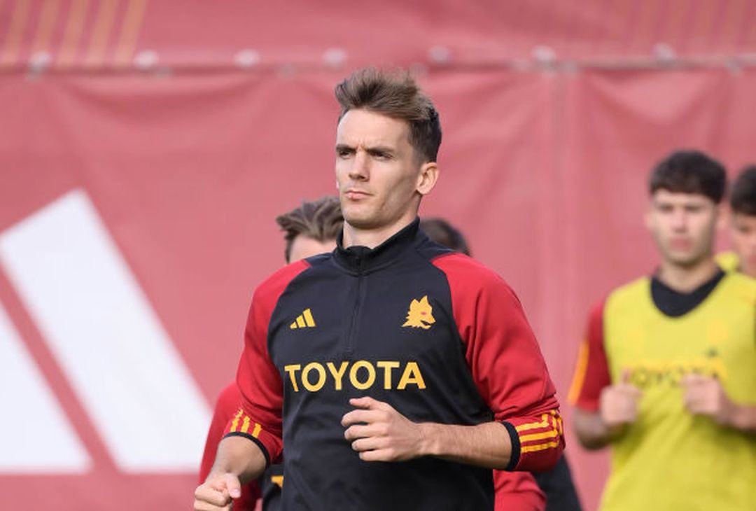 Roma, seduta con vista sul Lecce: in gruppo Dybala e Renato Sanches – FOTO GALLERY - immagine 46